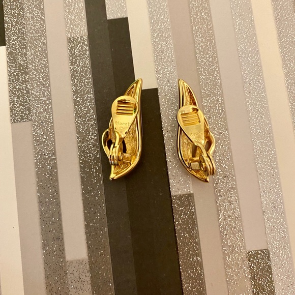 Vintage 1980s earrings (Monet) - Picture 3 of 4